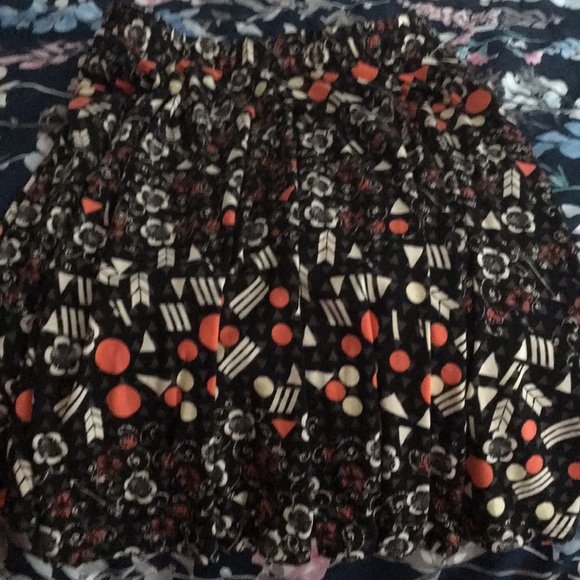 Lula Roe printed skirt - Picture 3 of 3